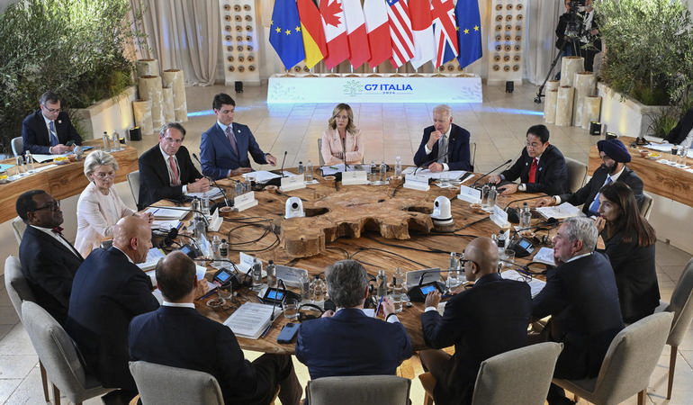 Puglia, 13 giugno 2024. Una riunione del G7 a Borgo Egnazia (Foto Governo.it - CC-BY-NC-SA 3.0 IT)
