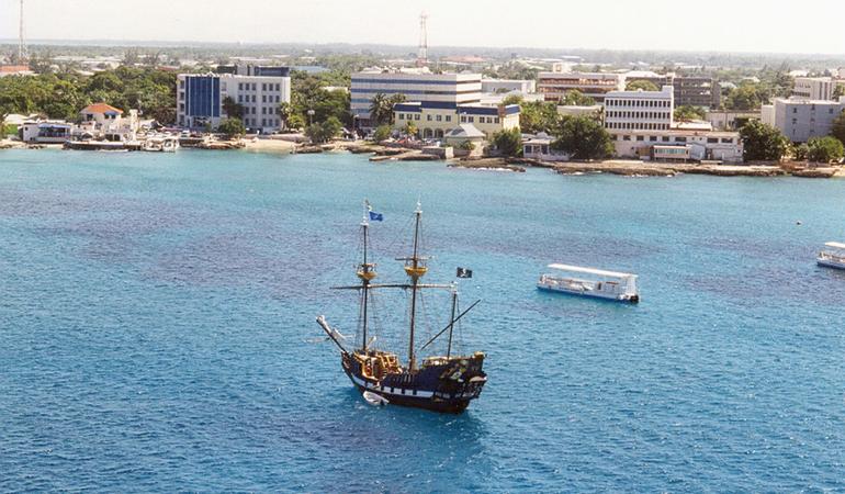 Una vista di George Town, nelle isole Cayman (Roger W/Flickr - CC BY-SA 2.0)
