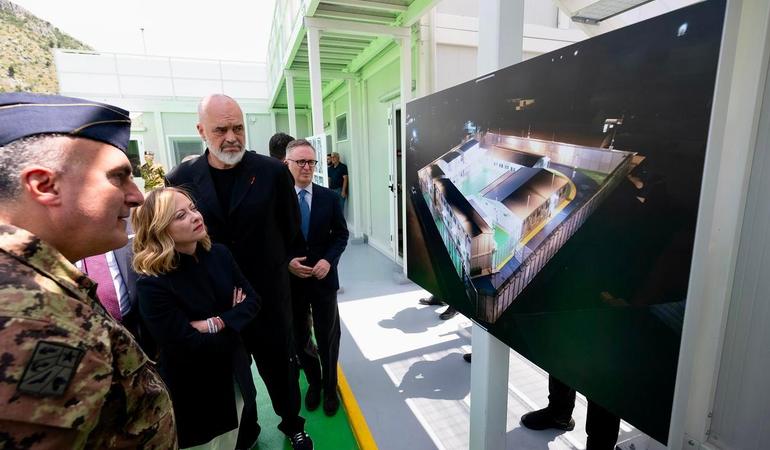 Shengjin (Albania), 5 giugno 2024. La premier Meloni e l'omologo albanese Rama visitano le nuove strutture per il trattenimento dei richiedenti asilo. Foto di Palazzo Chigi