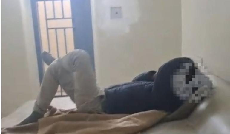 Una foto esclusiva dall'interno delle stanze adibite a luoghi idonei a Napoli. 