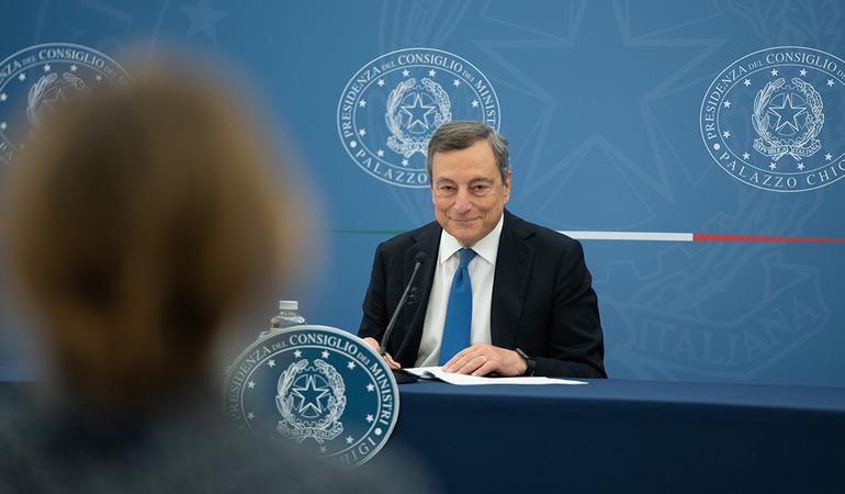 7 ottobre, il presidente del Consiglio, Mario Draghi durante una conferenza stampa al termine della Cabina di Regia per il Pnrr (Foto Palazzo Chigi)