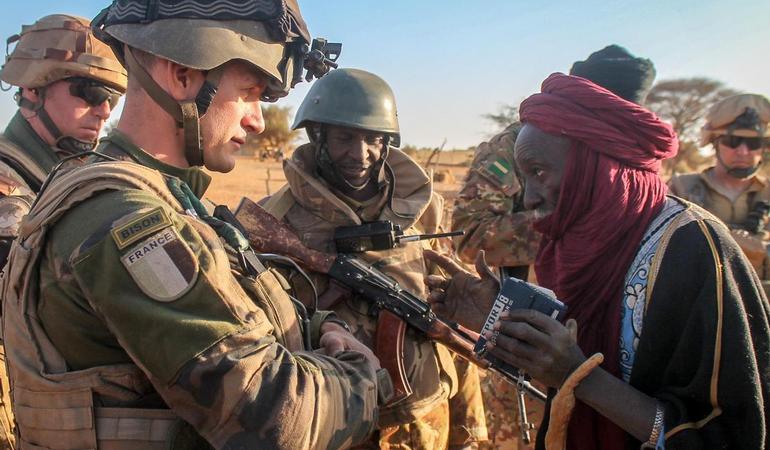 Militari francesi impegnati nell'operazione Barkhane (Wikipedia - CC BY-SA 4.0)