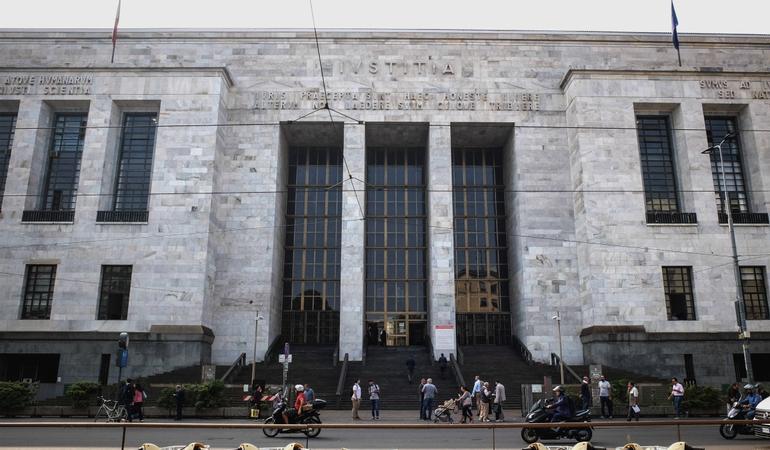 Il palazzo di giustizia di Milano (Foto Matteo Corner - LaPresse)