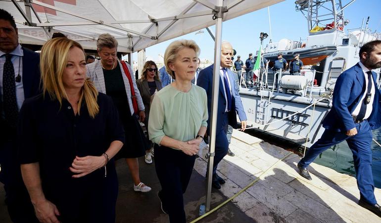 Meloni e Von der Leyen in visita a Lampedusa, 17 settembre 2023 (foto Palazzo Chigi, licenza CC-BY-NC-SA 3.0 IT)