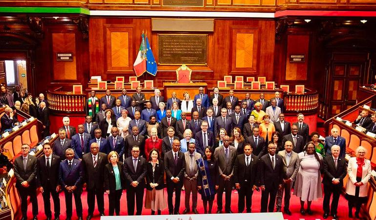 I partecipanti alla Conferenza Italia-Africa al Senato, 29 gennaio 2024 (foto Palazzo Chigi, licenza CC-BY-NC-SA 3.0 IT)