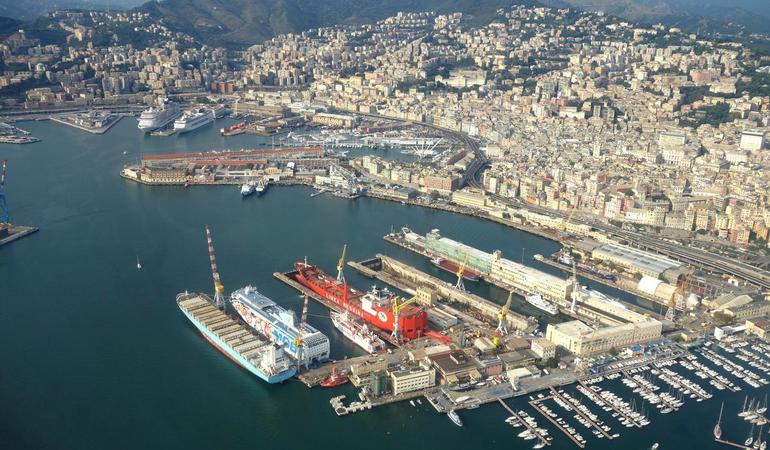 Veduta aerea del porto di Genova/Wikipedia