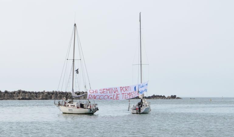 A Fiumicino i comitati si mobilitano contro il porto crocieristico