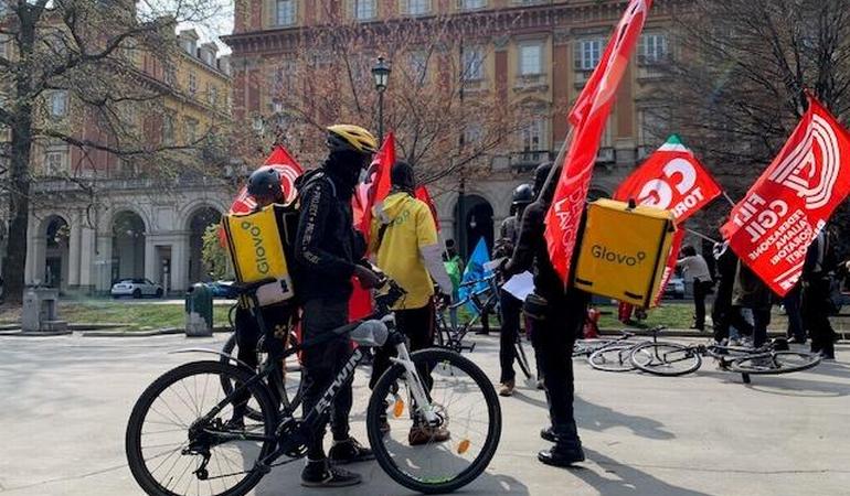 Sciopero dei rider a Torino