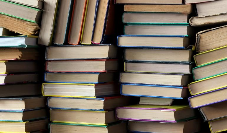 Tutti i libri che lavialibera vi ha consigliato quest'anno