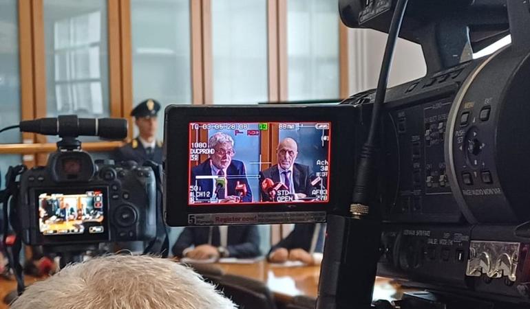 Milano, 30 settembre 2024. Da sinistra, il procuratore nazionale antimafia Giovanni Melillo e il procuratore di Milano Marcello Viola nel corso della conferenza stampa sugli arresti dei capi ultras di Milan e Inter