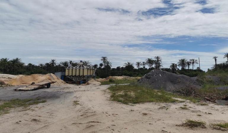 Le trivelle dell'azienda cinese Gmg international usate per l'estrazione mineraria a Varela