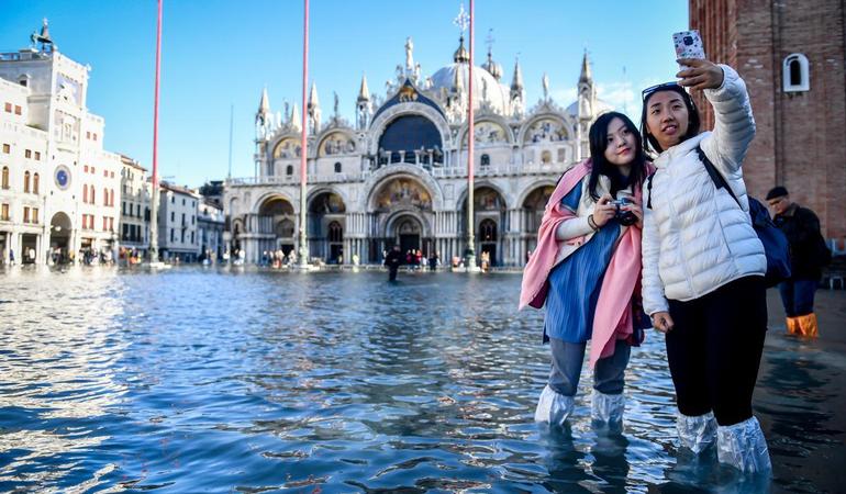 Acqua alta da record in piazza San Marco. Novembre 2019 (Claudio Furlan/LaPresse)
