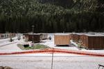 Cortina, il villaggio olimpico di Fiames in fase di smontaggio. Foto di P. Valenti